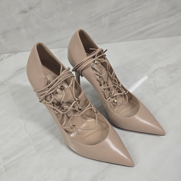 Valentino Garavani Lace Up Heels - Picture 6 of 9